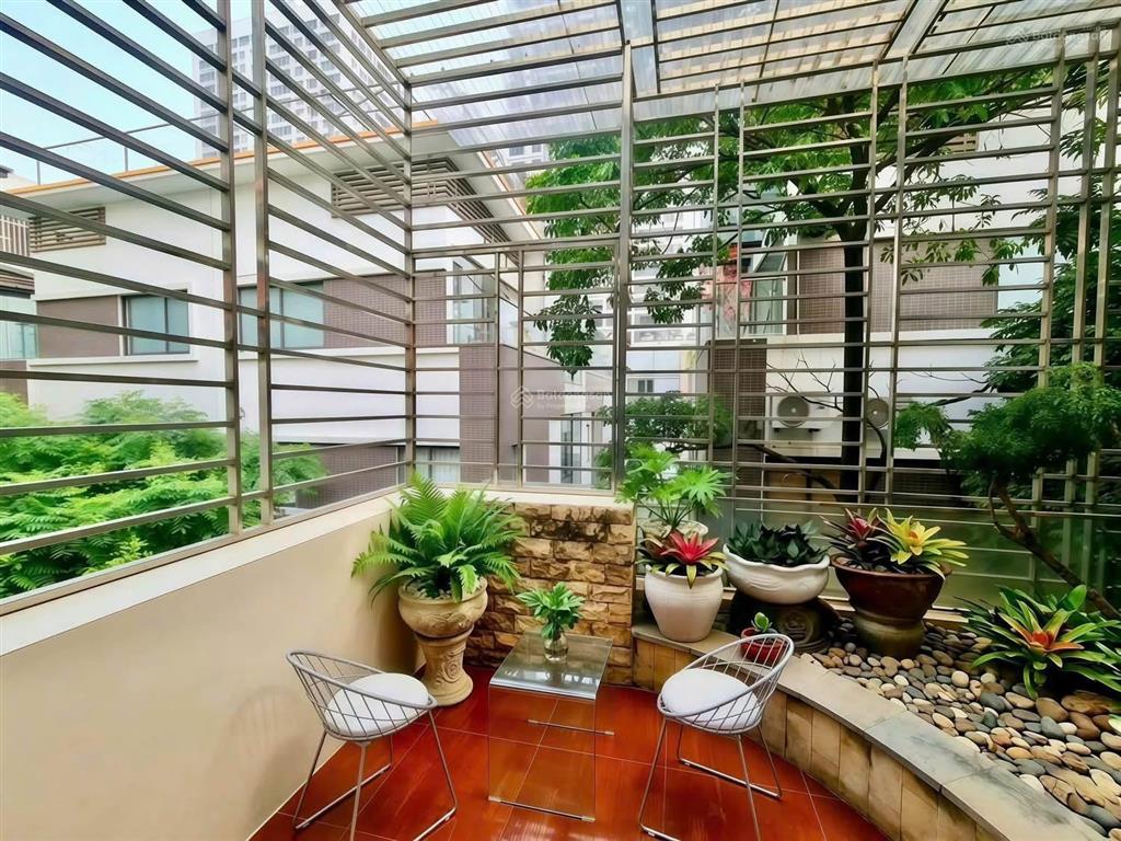 Bán nhà phân lô khuất duy tiến, cầu giấy 66m, 5 tầng, nhỉnh 22 tỷ. ô tô tránh, kd, văn phòng vip
