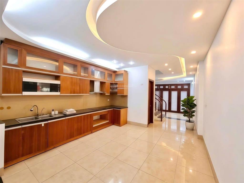 Bán nhà phân lô khuất duy tiến, cầu giấy 66m, 5 tầng, nhỉnh 22 tỷ. ô tô tránh, kd, văn phòng vip