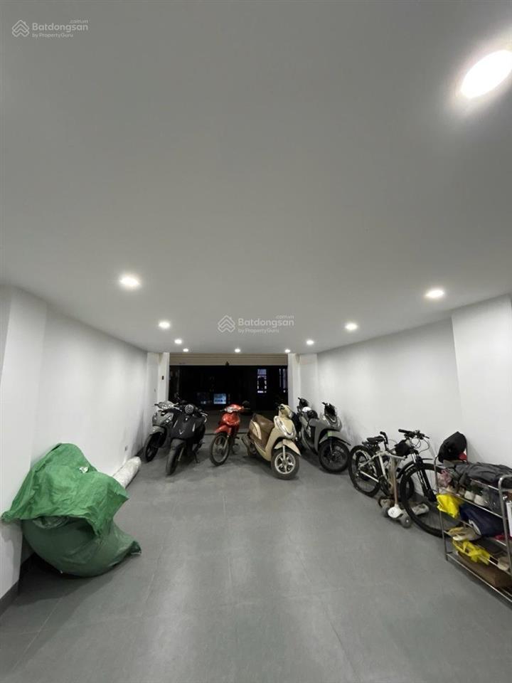 Giảm chào cực mạnh, chỉ 13,8 tỷ nhà dương quảng hàm, cầu giấy. 55m, 5 tầng, ô tô đỗ cửa, vào nhà.