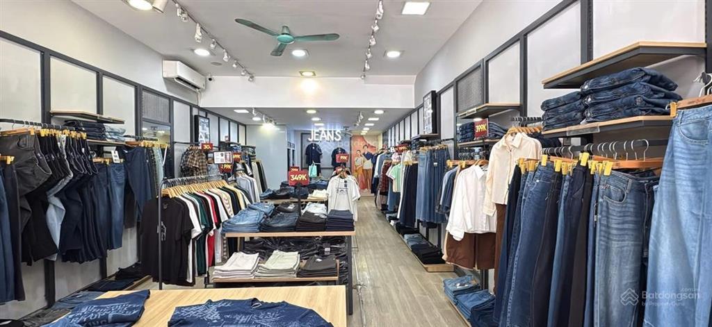 Bán nhà phố lạc long quân, ô tô tránh, vỉa hè rộng, ngõ thông, kinh doanh vip, 59m, 5 tầng, 18,6 tỷ