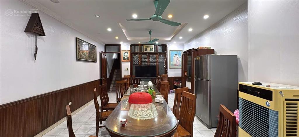 Bán nhà phố lạc long quân, ô tô tránh, vỉa hè rộng, ngõ thông, kinh doanh vip, 59m, 5 tầng, 18,6 tỷ