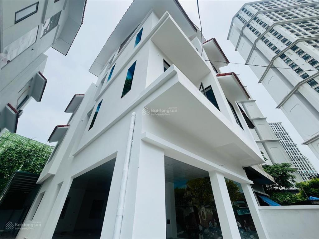 Cắt lỗ cực sâu! biệt thự mỹ đình, dt sổ 203m, chỉ còn 38 tỷ. đường rộng 17m, kinh doanh sầm uất.