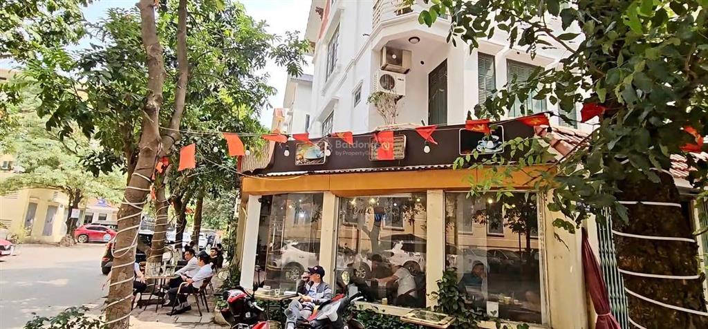 Cắt lỗ 10 tỷ! biệt thự mễ trì, nam từ liêm. lô góc, kinh doanh, vỉa hè, ô tô tránh, 139m2, 39.8 tỷ