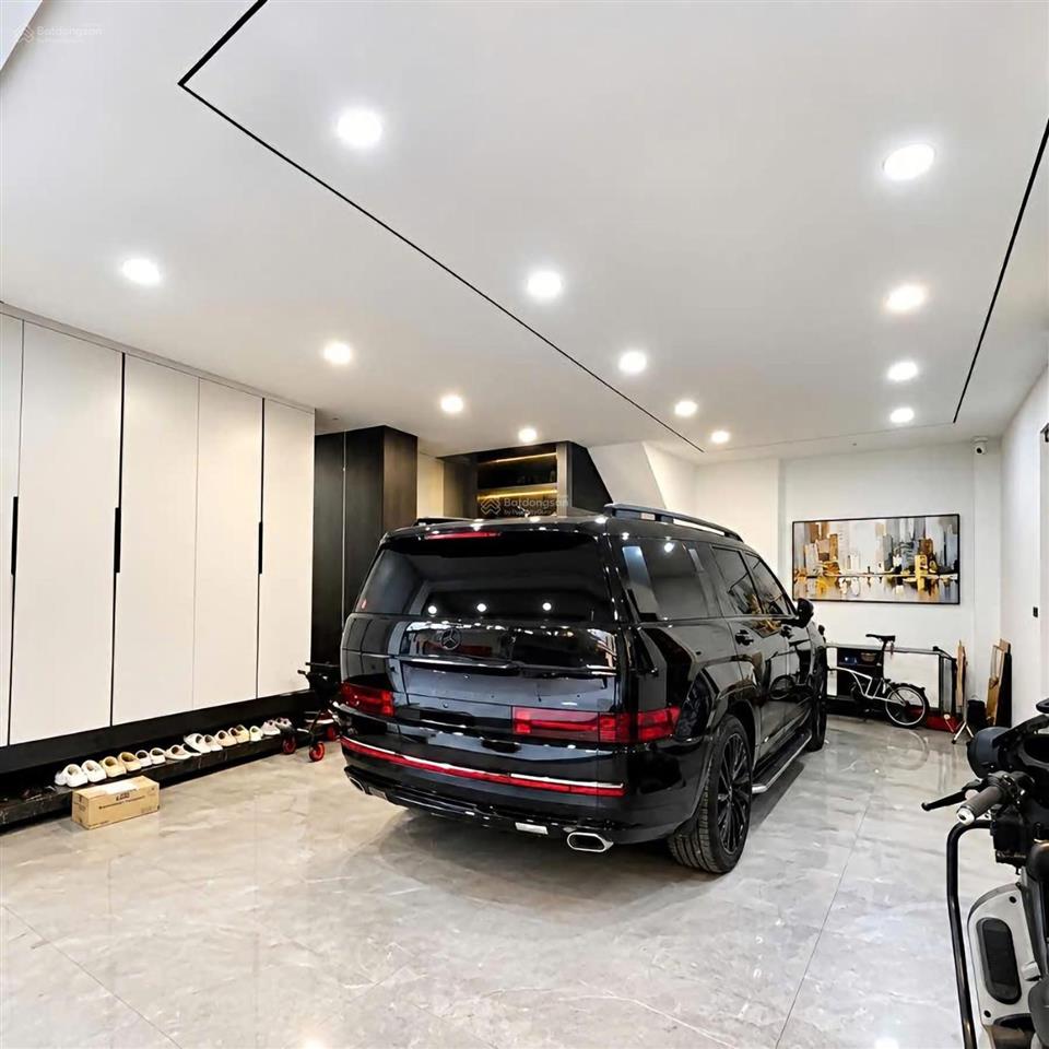 Chủ khóc 3 ngày mới quyết định bán căn nhà lô góc siêu hiếm, siêu đẹp phố liễu giai, ba đình.
