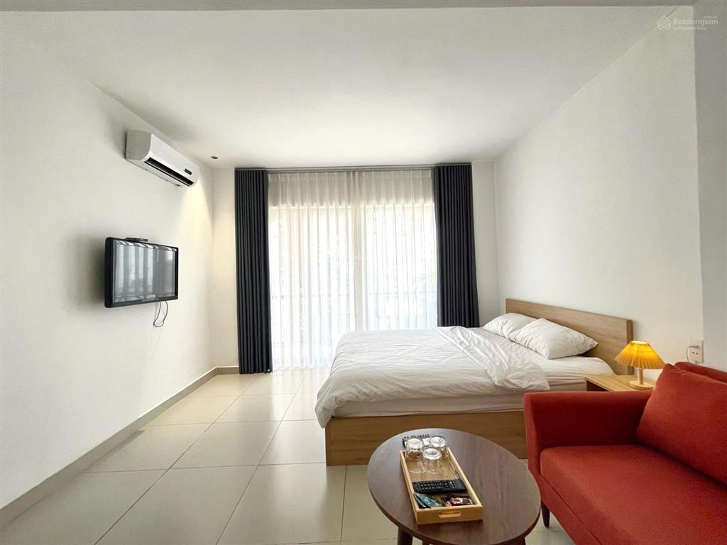 Cực phẩm  căn hộ studio diện tích rộng  ban công riêng ngay trung tâm thảo điền quận 2