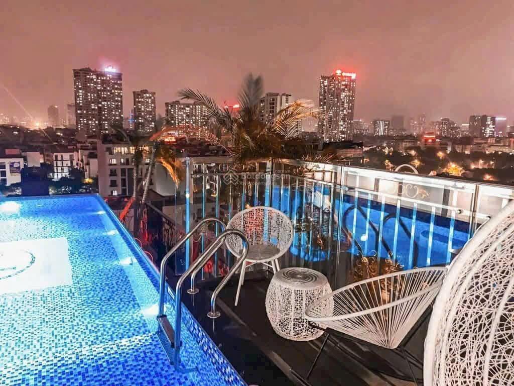 Chuyển nhượng khách sạn 5 sao sát hồ gươm, mt 12m, 14 tầng dòng tiền 150.000 usd/tháng