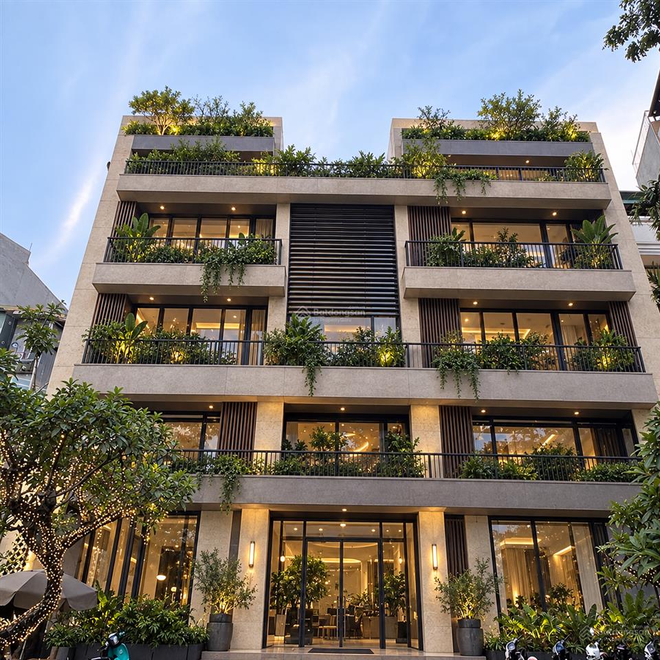 Cho thuê nhà mặt phố quận hai bà trưng  500m2  mt 20m