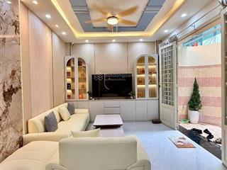 Bán nhà tqđ phú nhuận  46m2  4 tầng  5pn  dọn ở ngay tặng full nt  chỉ 8.6 tỷ