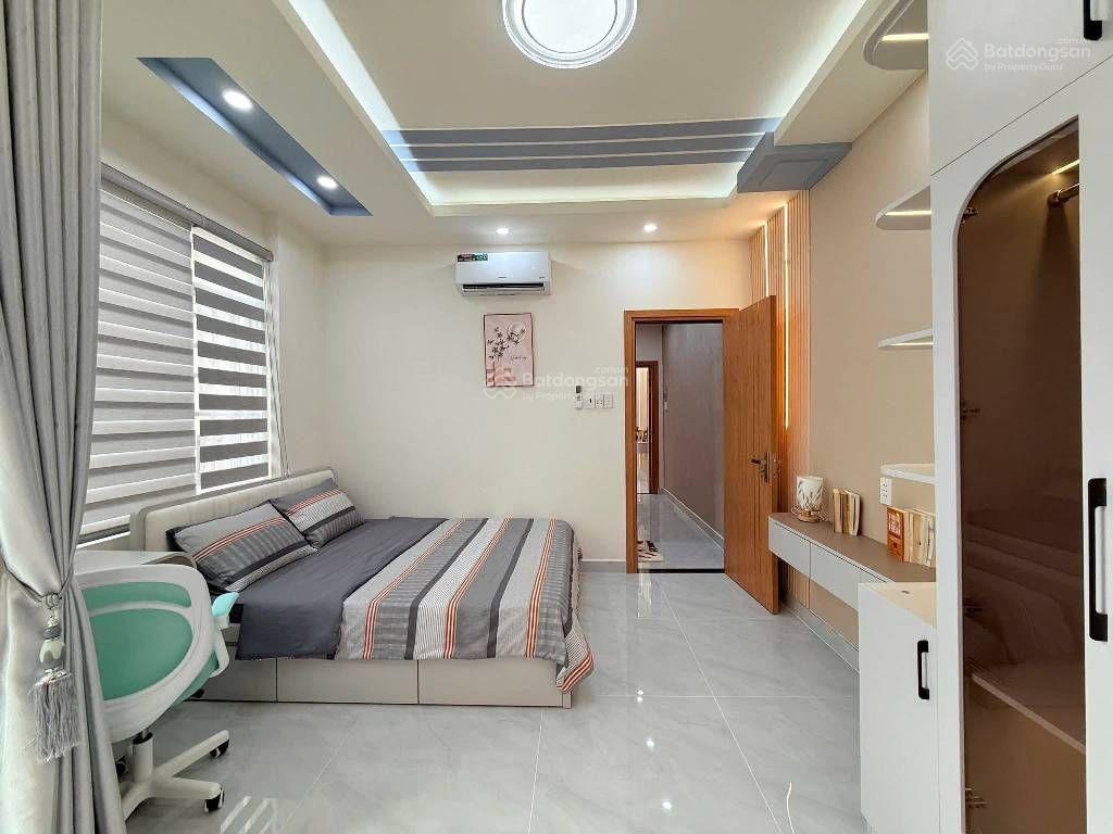 Bán nhà tqđ phú nhuận  46m2  4 tầng  5pn  dọn ở ngay tặng full nt  chỉ 8.6 tỷ