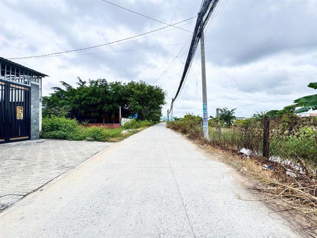 Nhà sẵn 3pn giá 1t190triệu  tân kiên, bình chánh