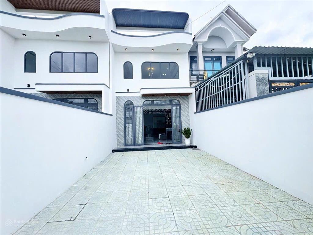 Nhà sẵn 3pn giá 1t190triệu  tân kiên, bình chánh