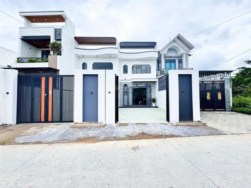 Nhà sẵn 3pn giá 1t190triệu  tân kiên, bình chánh