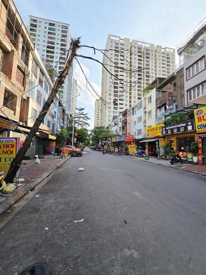 Chính chủ gửi bán nhà lý thường kiệt hà đông
dt 35,5m, mt 35,5 phân lô ô tô tránh ,vỉa hè