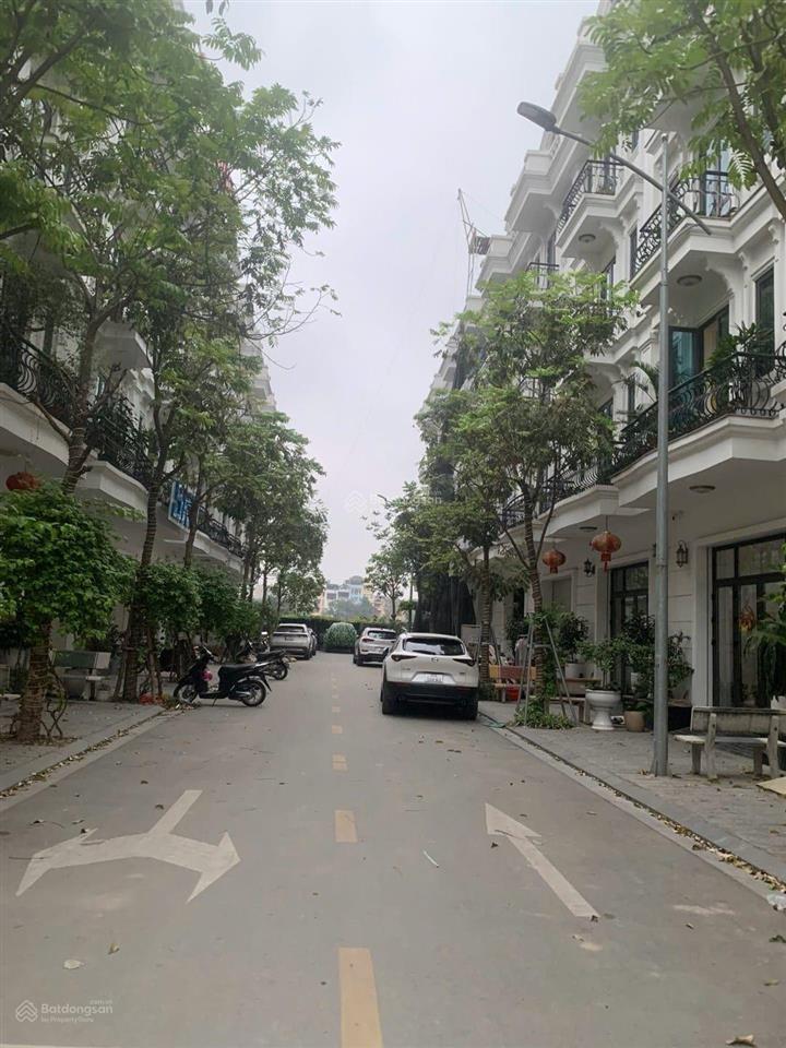 Luxury kiến hưng  5 tầng  thang máy nhập khẩu  lô góc mt quyền lực  giá tốt   ngay .