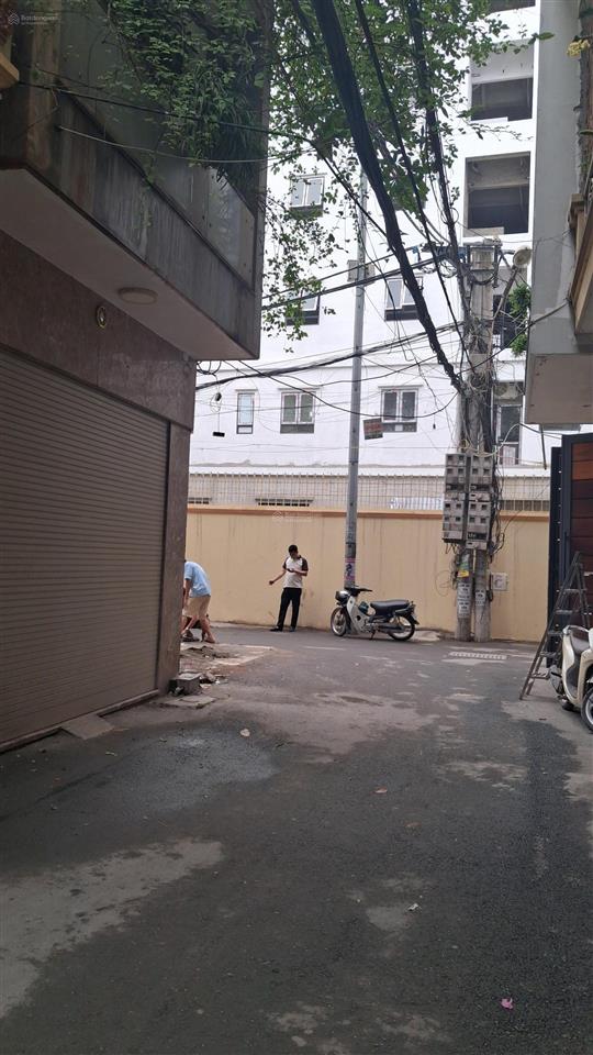 Chính chủ bán nhà cách mặt phố cầu am vài bước chân. ngô quyền hà đông
vị trí ô tô tránh  ô tô vào