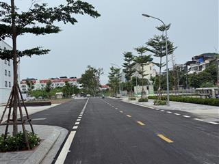 Gấp bán trong tuần. chỉ 12,x tỷ có ngay căn lk văn phú. dt 60,3m 5 tầng.  0944 944 ***