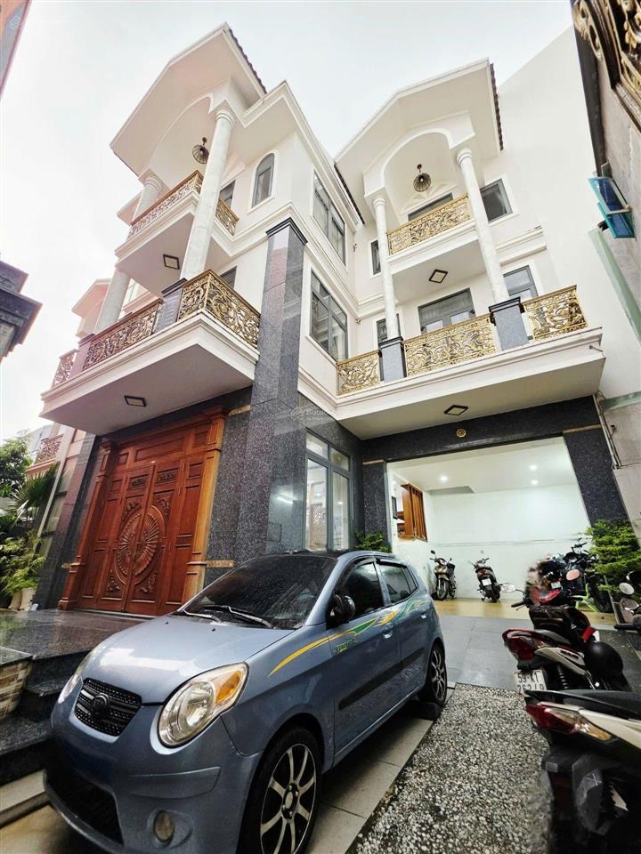 Mặt tiền 4 tầng ngang 7m đẹp lung linh kdc phong phú 5 giáp bến xe quận 8