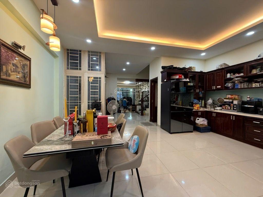 Bán nhà 4 tầng xe hơi giáp quận 5 ngang 4m gần tùng thiện vương tặng nội thất ở ngay