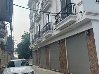 Nhà 4 tầng ô tô cất trong nhà800m ra đại lộ thăng longgiá chỉ 4.x tỷ cam kết không có căn thứ 2