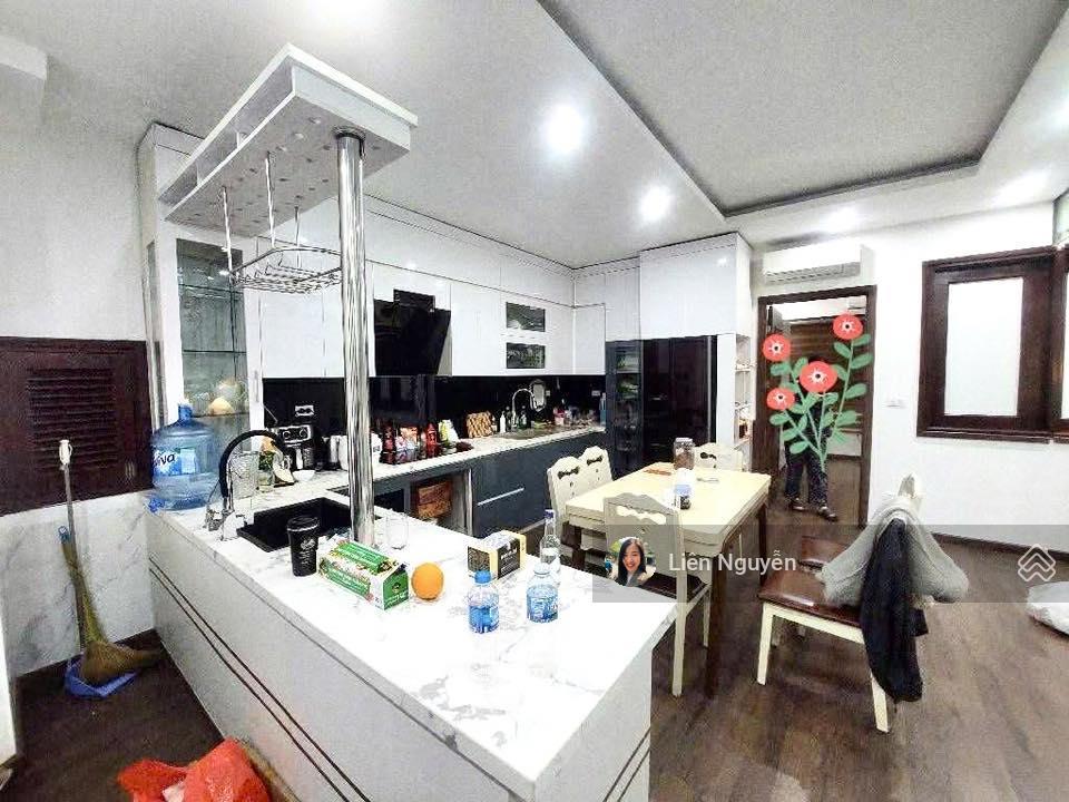 Giảm chào 1 tỉ! bán nhà mặt phố trung phụng, 50m2, 8 tầng, mặt tiền 4.2m, 33.5 tỷ, kd đỉnh