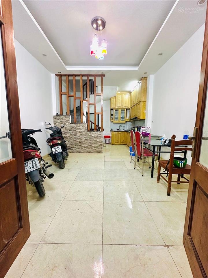 Bán nhà phố nguyễn khuyến  văn quán đường rộng oto đỗ gần, dân xây kiên cố, 5t3n, 30m2 giá 6.2 tỷ