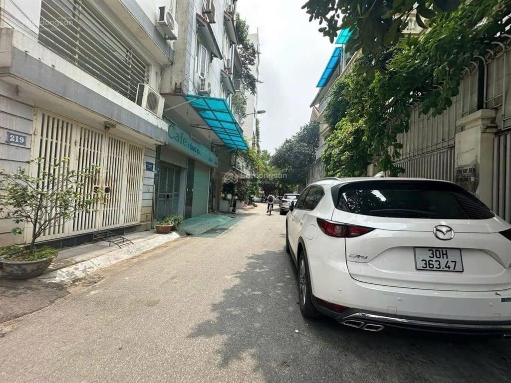Bán nhà mỗ lao ngay làng việt kiều ô tô đỗ cổng tiện ích đầy đủ dân xây kiên cố 63m2, 12 tỷ