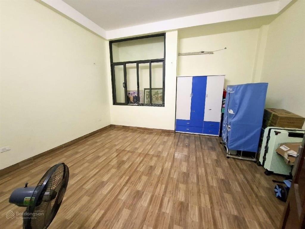 Bán liền kề kdg mậu lương vị trí đẹp, kinh doanh tốt, giá rẻ bất ngờ 50m2 chỉ hơn 14 tỷ
