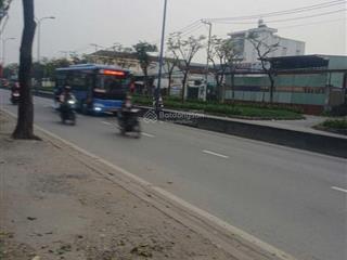 Gấp bán nhà mặt tiền kinh doanh ngay tỉnh lộ 10 dt 200m2 nở hậu 7.8m, giá nhỉnh 9 tỷ