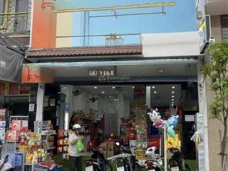 Kẹt tiền nên cô sáu cần bán gấp căn nhà đang cho thuê thu nhập 8tr/ tháng