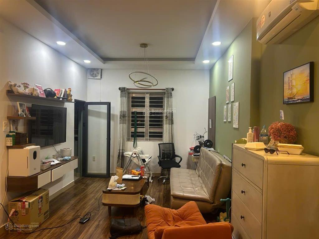 Bán cc 3 phòng ngủ lô to tầng 2, 107m2