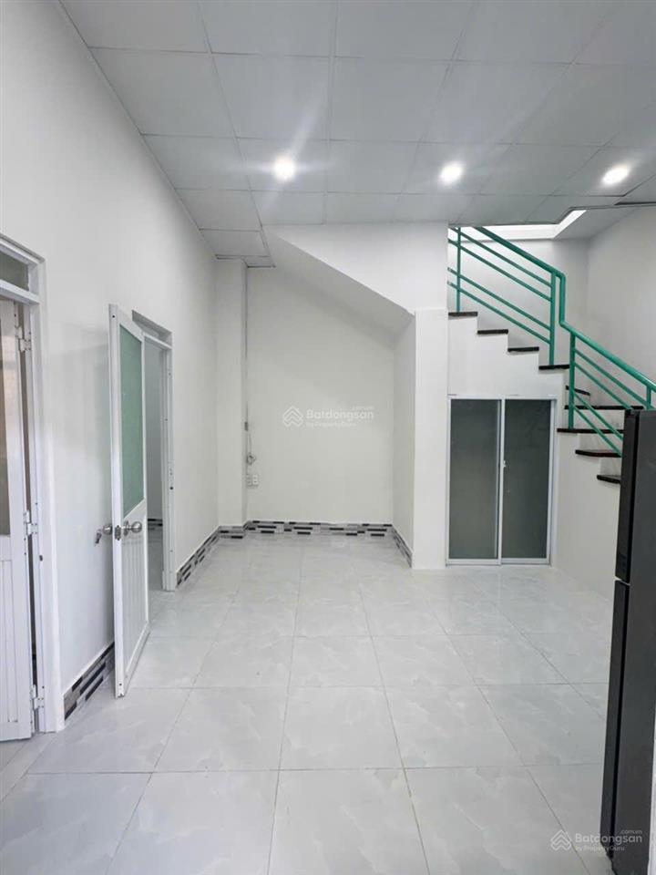 Bán nhà 2 tầng cách biển phạm văn đồng  bắc nha trang  sd 100m2 3 phòng ngủ giá chỉ 2,99 tỷ