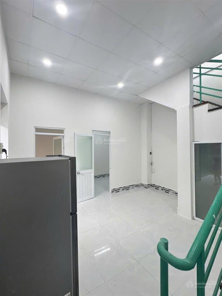Bán nhà 2 tầng cách biển phạm văn đồng  bắc nha trang  sd 100m2 3 phòng ngủ giá chỉ 2,99 tỷ