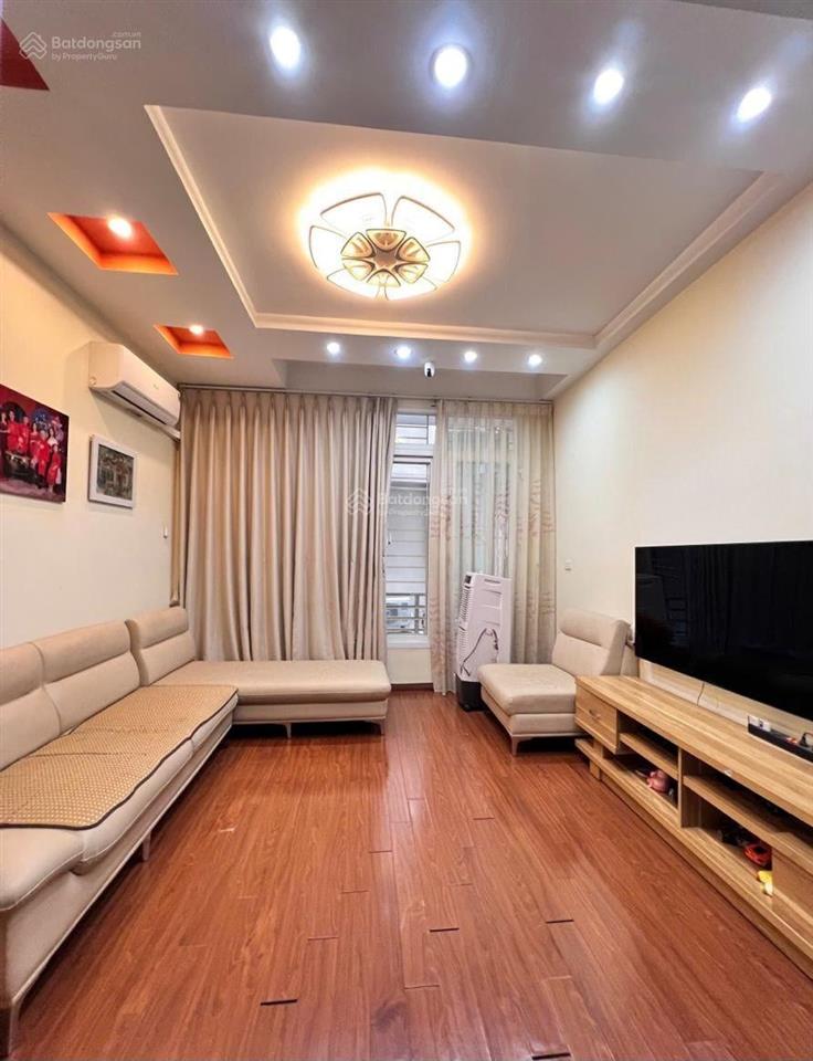 Phân lô vip trung kính  20m ra hồ ô tô  ngõ thông khắp ngả  5 tầng kcbt kiên cố, 12,7 tỷ