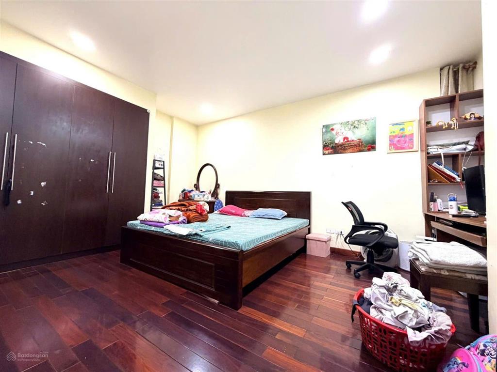 Bán căn hộ cao cấp  lô góc  trung tâm cầu giấy  3 ngủ  tặng full nội thất