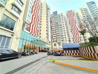 Bán căn hộ cao cấp  lô góc  trung tâm cầu giấy  3 ngủ  tặng full nội thất