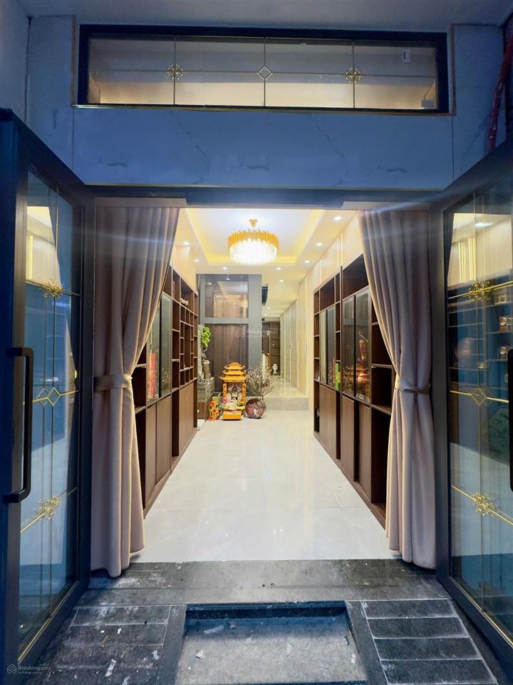 Tây hồ  kinh doanh  thang máy  vỉa hè  ô tô tránh đỗ ngày đêm  view hồ tây