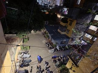 Chung cư d6 tô hiệu  cầu giấy. siêu thoáng, 3 ngủ, 1 khách to, 2 vệ sinh