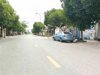 Cc gửi bán lô đất phường vũ phúc hưng yên diện tích 72,6m mặt tiền hơn 4m, đất vuông vắ