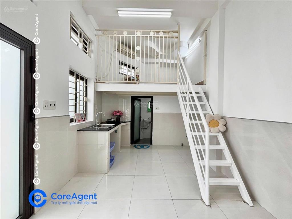 Trống lại duplex bancolgác cao đứng đượctoà thang máy hầm xe ngay bốn xãgiữ đầu tháng