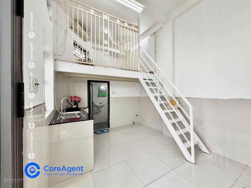 Trống lại duplex bancolgác cao đứng đượctoà thang máy hầm xe ngay bốn xãgiữ đầu tháng