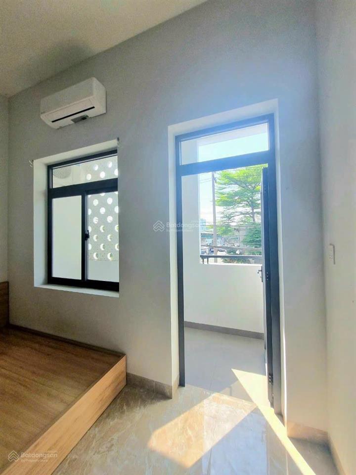 Căn hộ 35m² ban công full nt, free xe, ngay aeon tân phú, đại học công thương