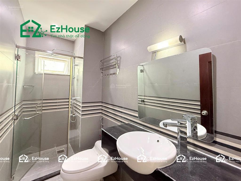 Căn hộ tách bếp full nt thang máymgrmới khai trươnggần đh văn hiếnâu cơ