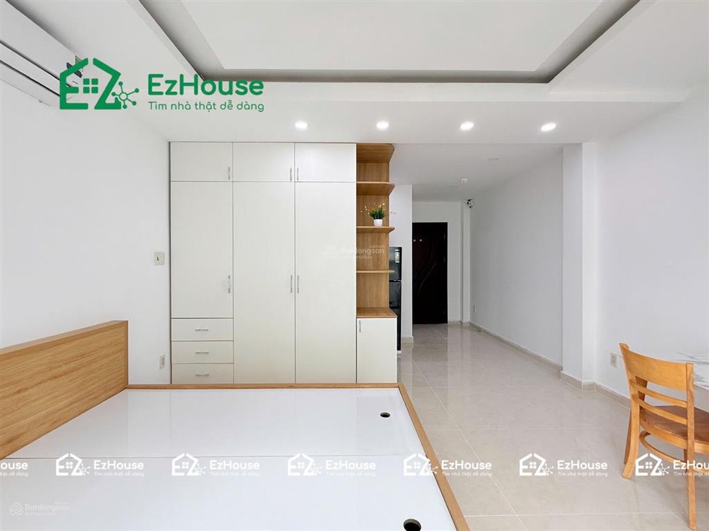 Căn hộ tách bếp full nt thang máymgrmới khai trươnggần đh văn hiếnâu cơ