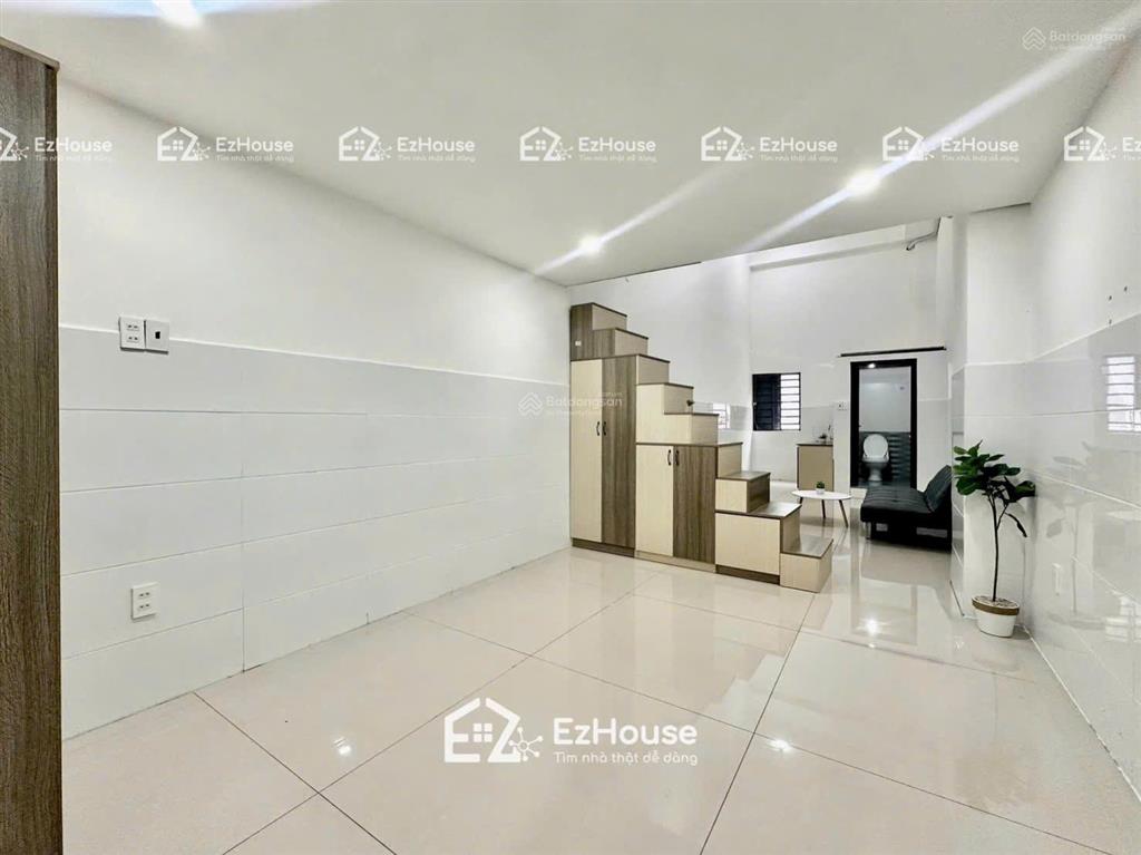 Trống sẵn căn hộ duplex gác cao  full nội thất  gần đầm sen  ở nhóm bạn gia đình