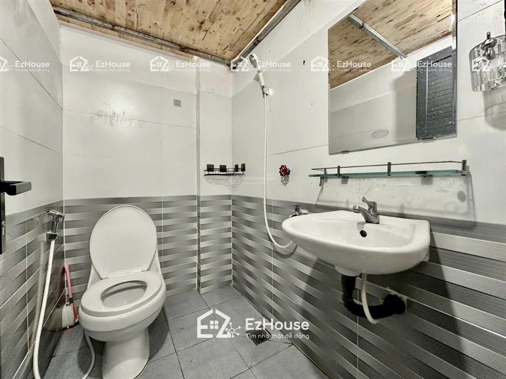 Trống sẵn căn hộ duplex gác cao  full nội thất  gần đầm sen  ở nhóm bạn gia đình
