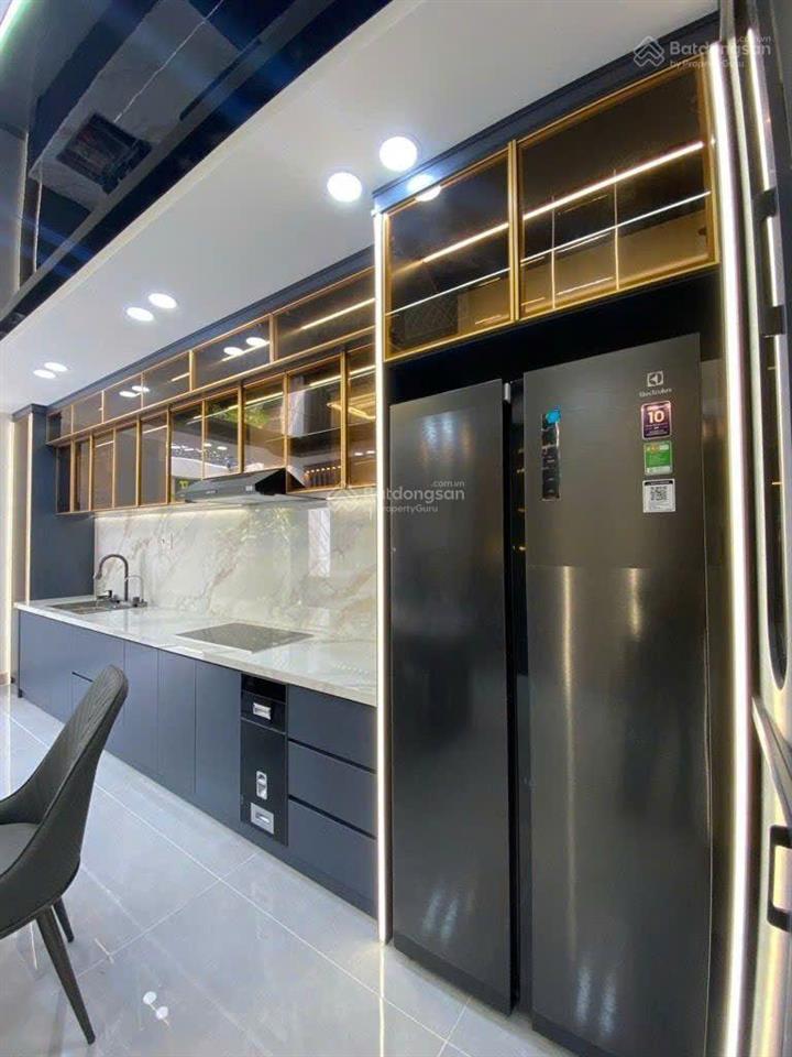 Nhà 5 tầng tặng full nội thất đường trần thị cờ, phường thới an, q12, dt 75m2 (4mx19m) có thang máy