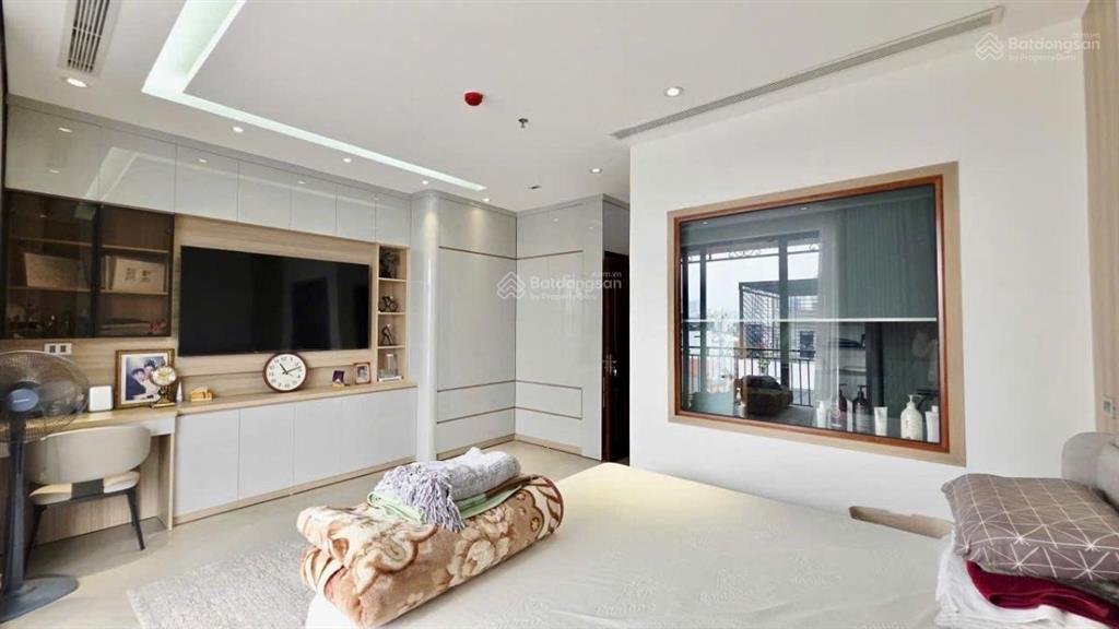 Bán nhà phạm thận duật ô tô tránh 6 tầng gần nguyễn khả trạc sổ đỏ vuông ở hoặc kinh doan