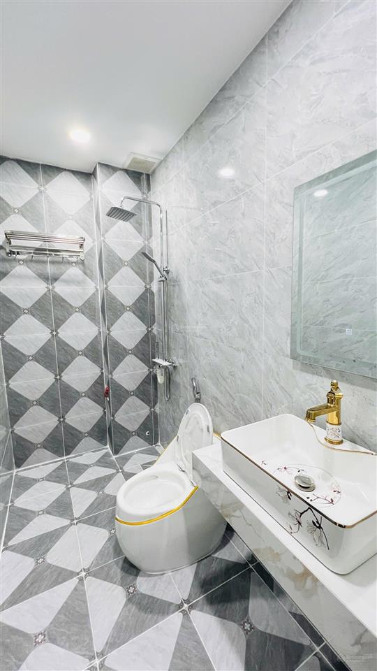 Gấp bán hạ hơn 600tr, nhà phố lửng 3 lầu xây mới. khu phân lô đường 12m thới an 16. chỉ nhỉnh 6 tỷ