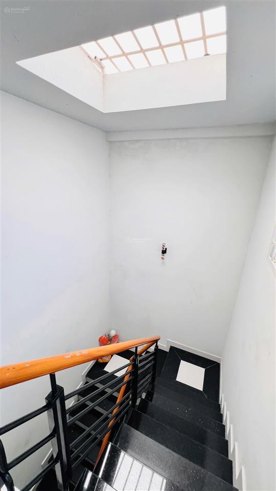 4.2x21mchủ gấp bán giảm sâu 550tr,chốt nhanh nhà phố 4 tầng ngay chợ hạt điềunhỉnh 5 tỷ