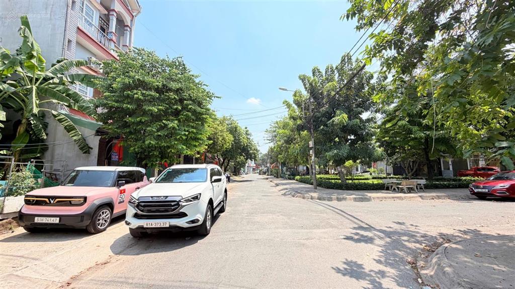 Chỉ nhỉnh 50 triệu/m, sở hữu ngay lô đất 2 mt khu phân lô đường 10m có công viên, 5x23m full thổ cư